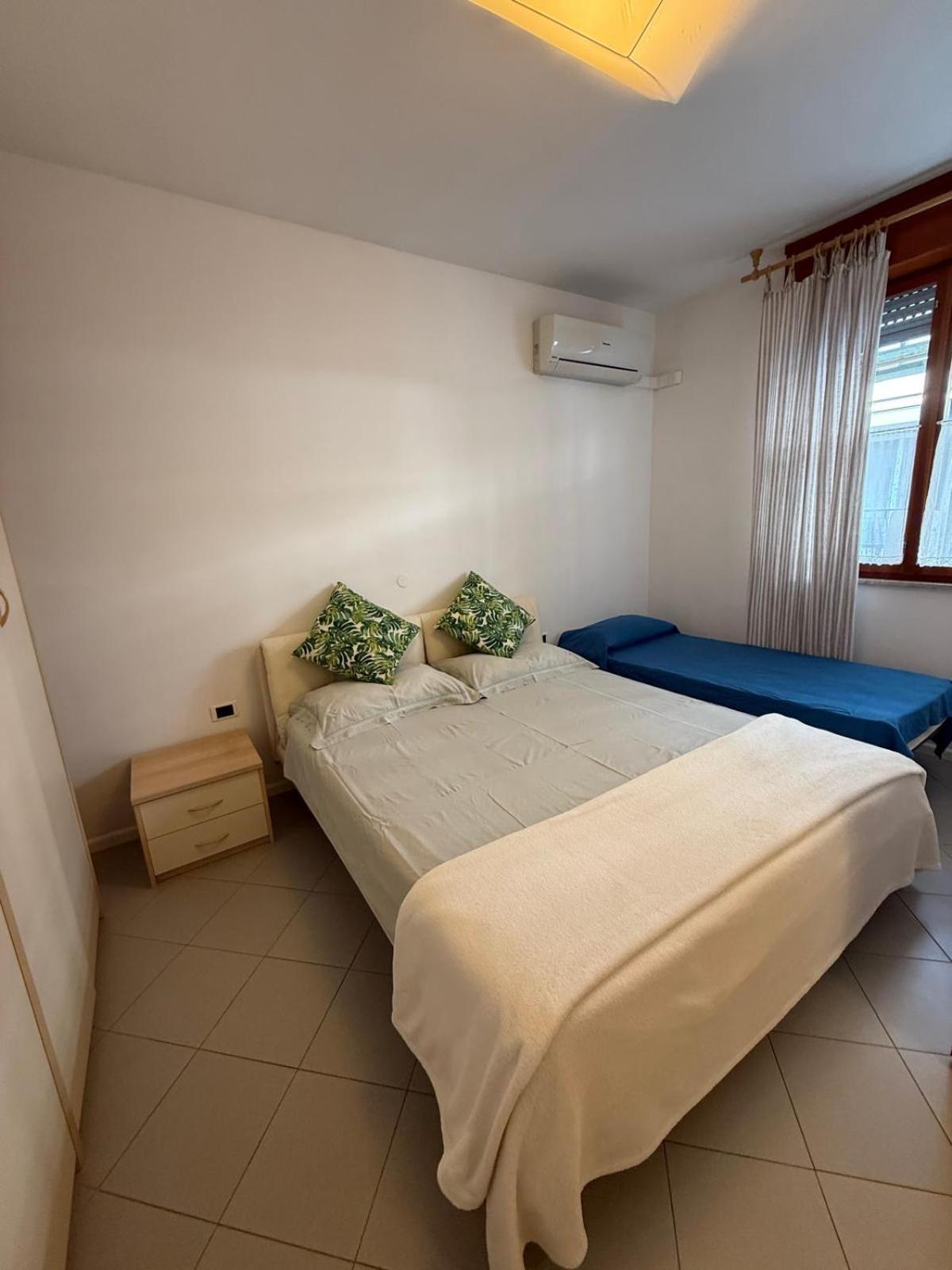 Gracious Apartment Located In The Heart Of Lignano Lignano Sabbiadoro Ngoại thất bức ảnh
