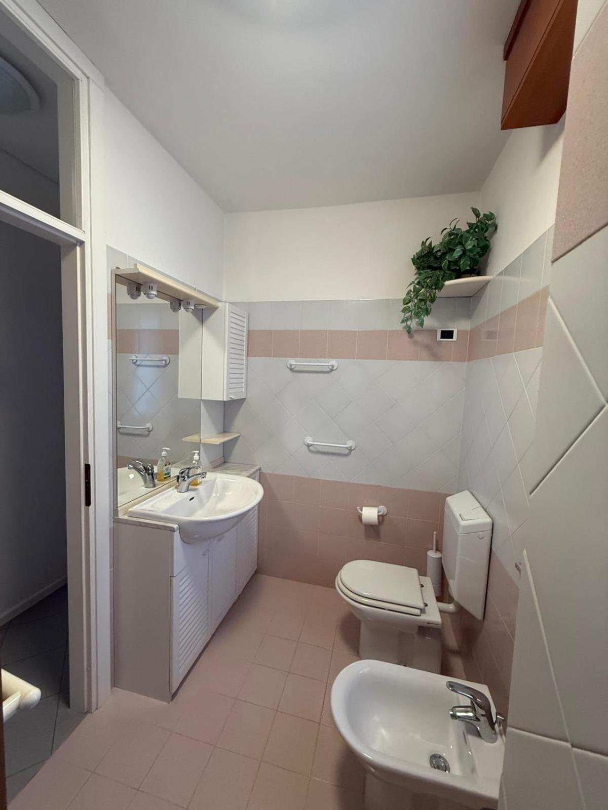Gracious Apartment Located In The Heart Of Lignano Lignano Sabbiadoro Ngoại thất bức ảnh